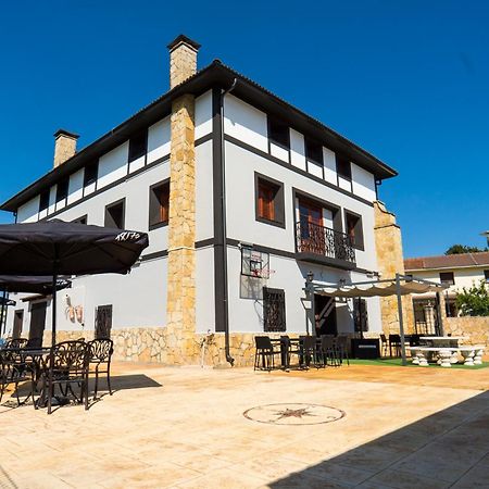Erandio Paratene Ostatu Habitaciones מראה חיצוני תמונה