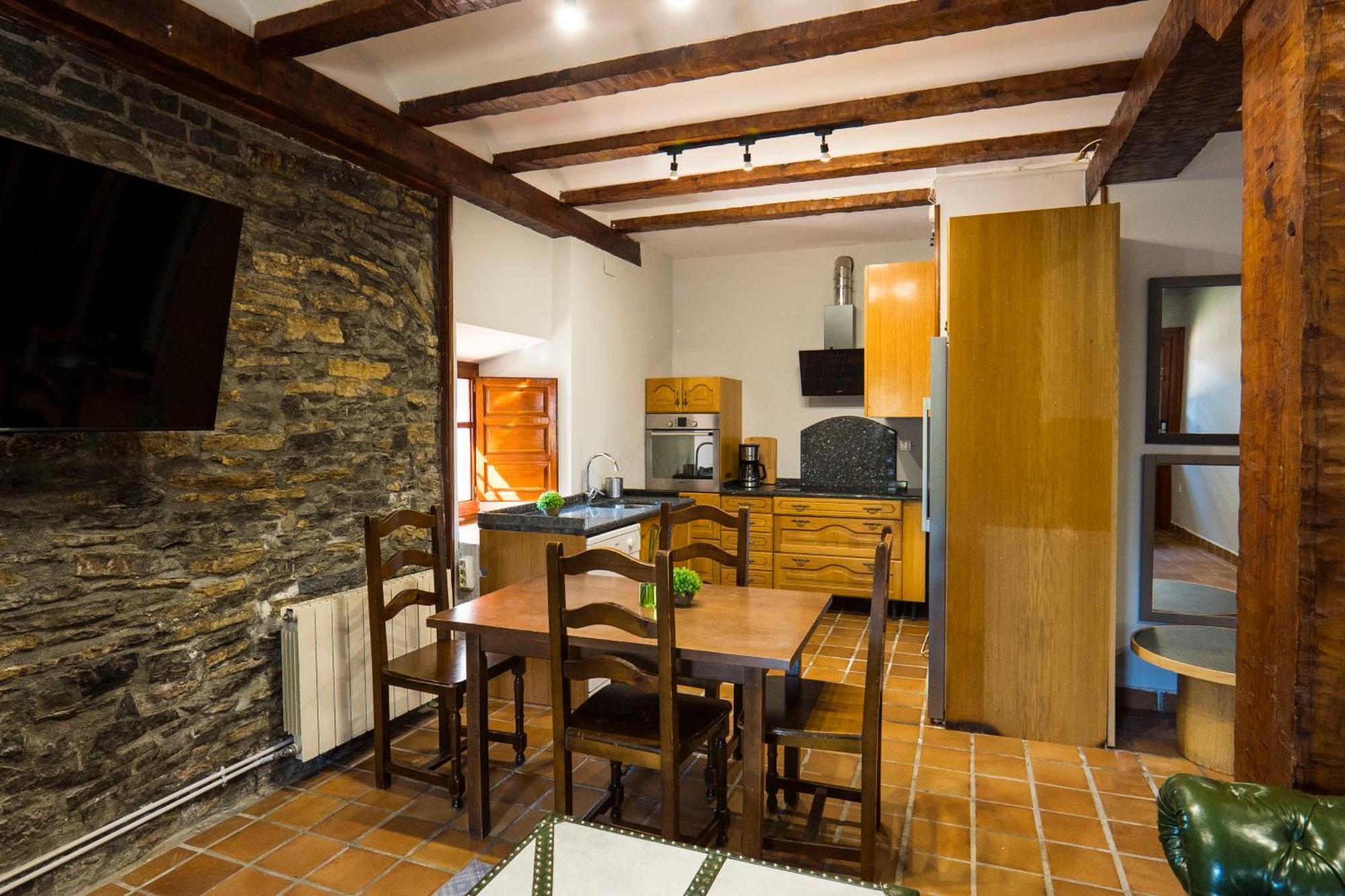 Erandio Paratene Ostatu Habitaciones מראה חיצוני תמונה