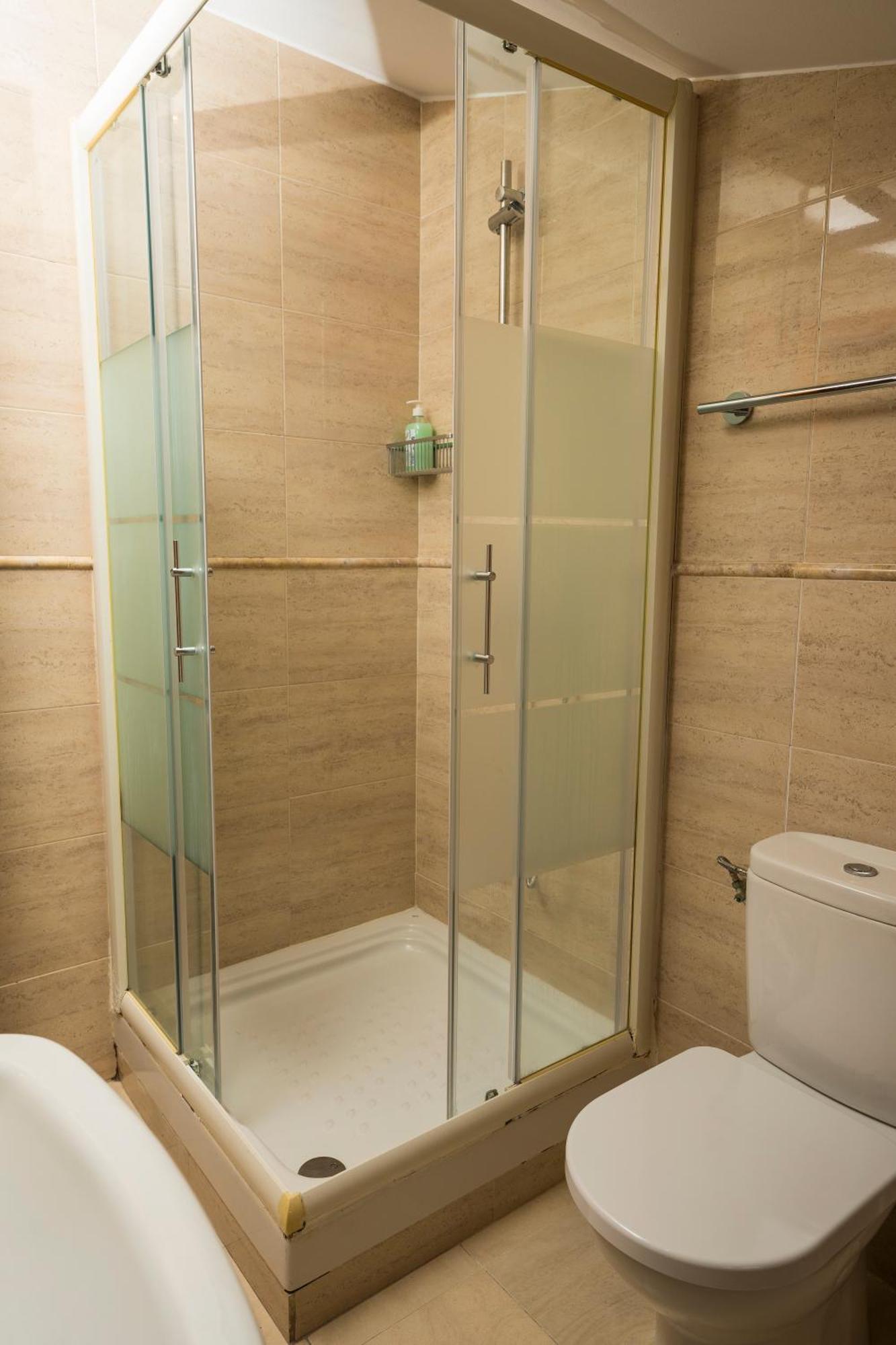 Erandio Paratene Ostatu Habitaciones מראה חיצוני תמונה