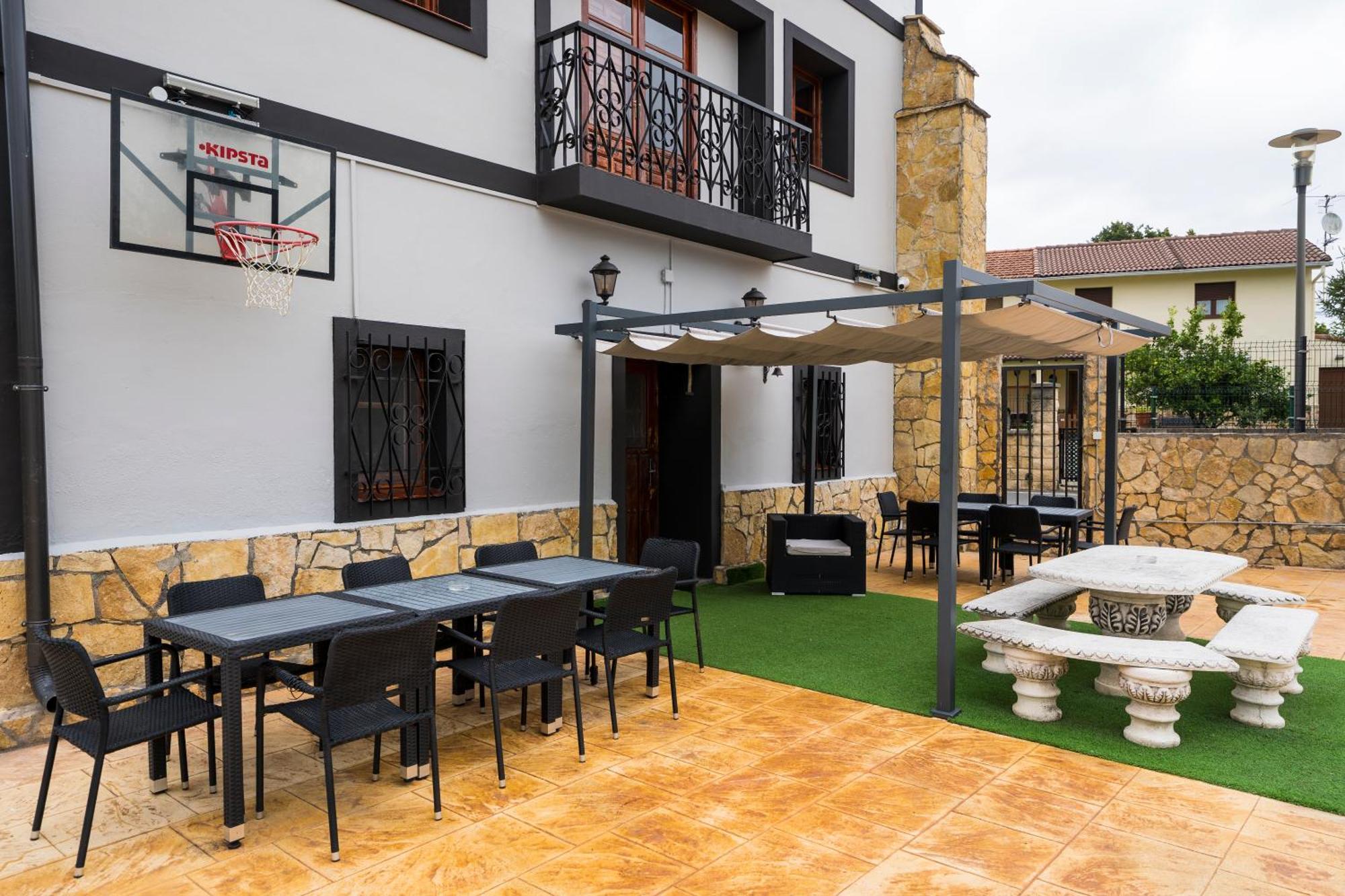 Erandio Paratene Ostatu Habitaciones מראה חיצוני תמונה